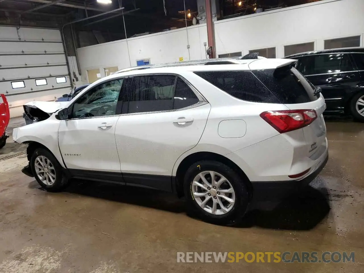 2 Photograph of a damaged car 3GNAXUEV4LS736147 CHEVROLET EQUINOX 2020