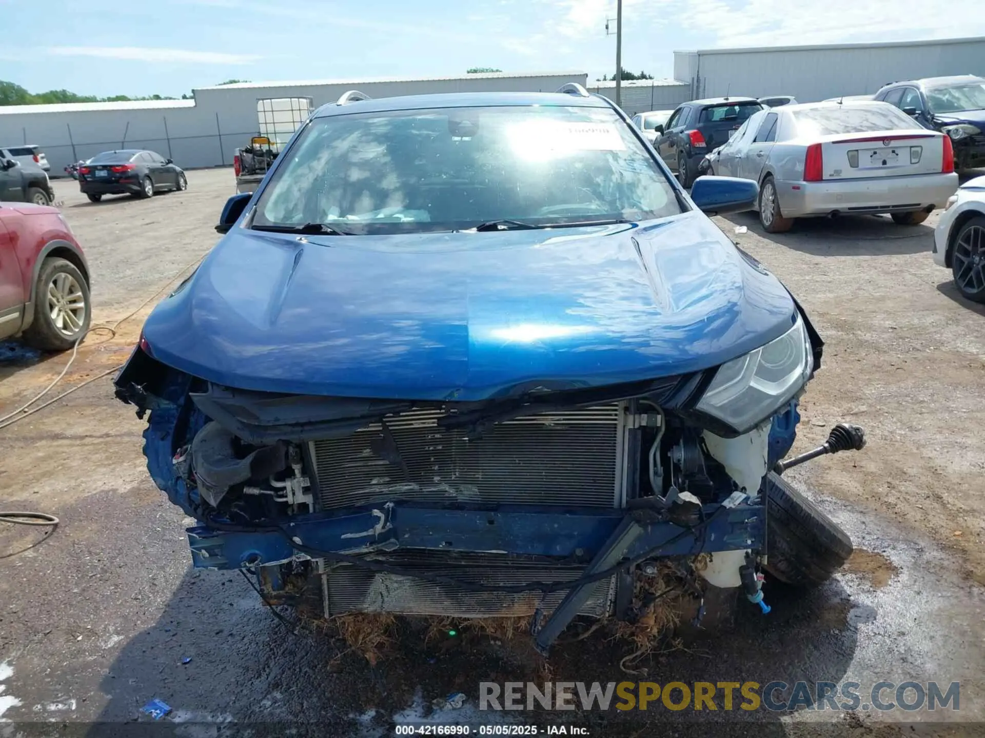 13 Photograph of a damaged car 3GNAXUEV5LL272571 CHEVROLET EQUINOX 2020