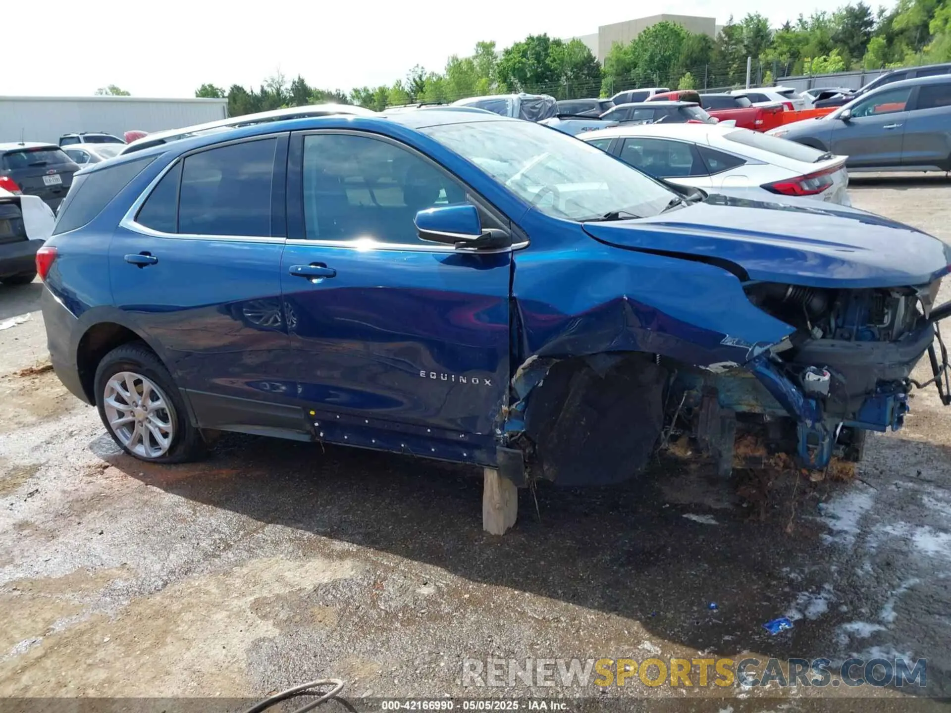 14 Photograph of a damaged car 3GNAXUEV5LL272571 CHEVROLET EQUINOX 2020