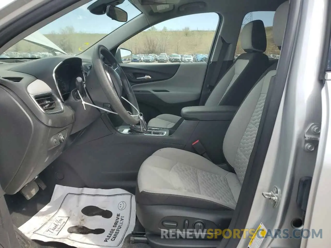 7 Photograph of a damaged car 3GNAXUEV5LS575078 CHEVROLET EQUINOX 2020