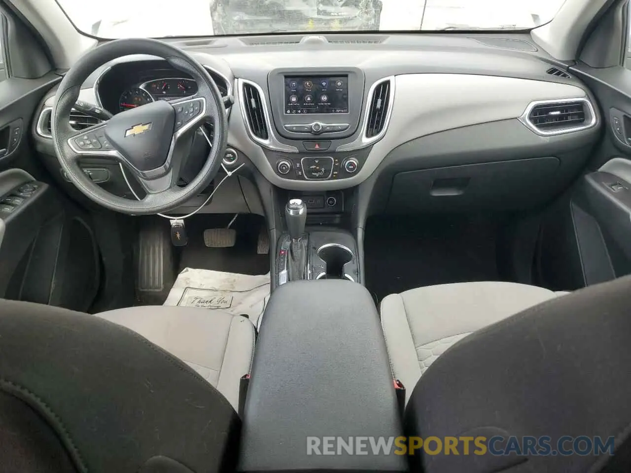 8 Photograph of a damaged car 3GNAXUEV5LS575078 CHEVROLET EQUINOX 2020