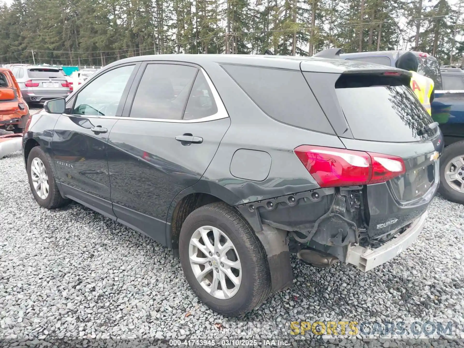 3 Photograph of a damaged car 3GNAXUEV5LS594391 CHEVROLET EQUINOX 2020