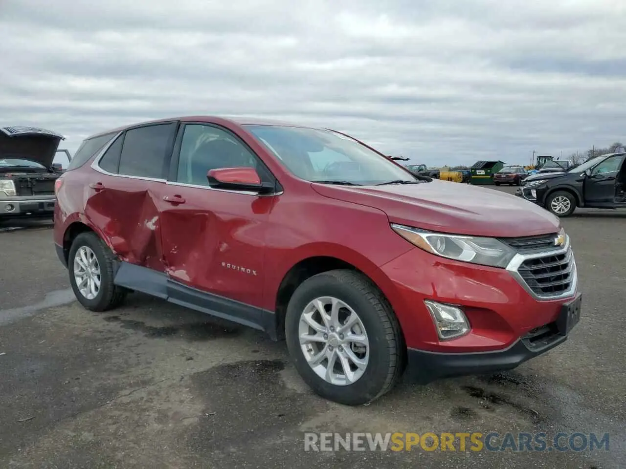 4 Photograph of a damaged car 3GNAXUEV5LS613666 CHEVROLET EQUINOX 2020