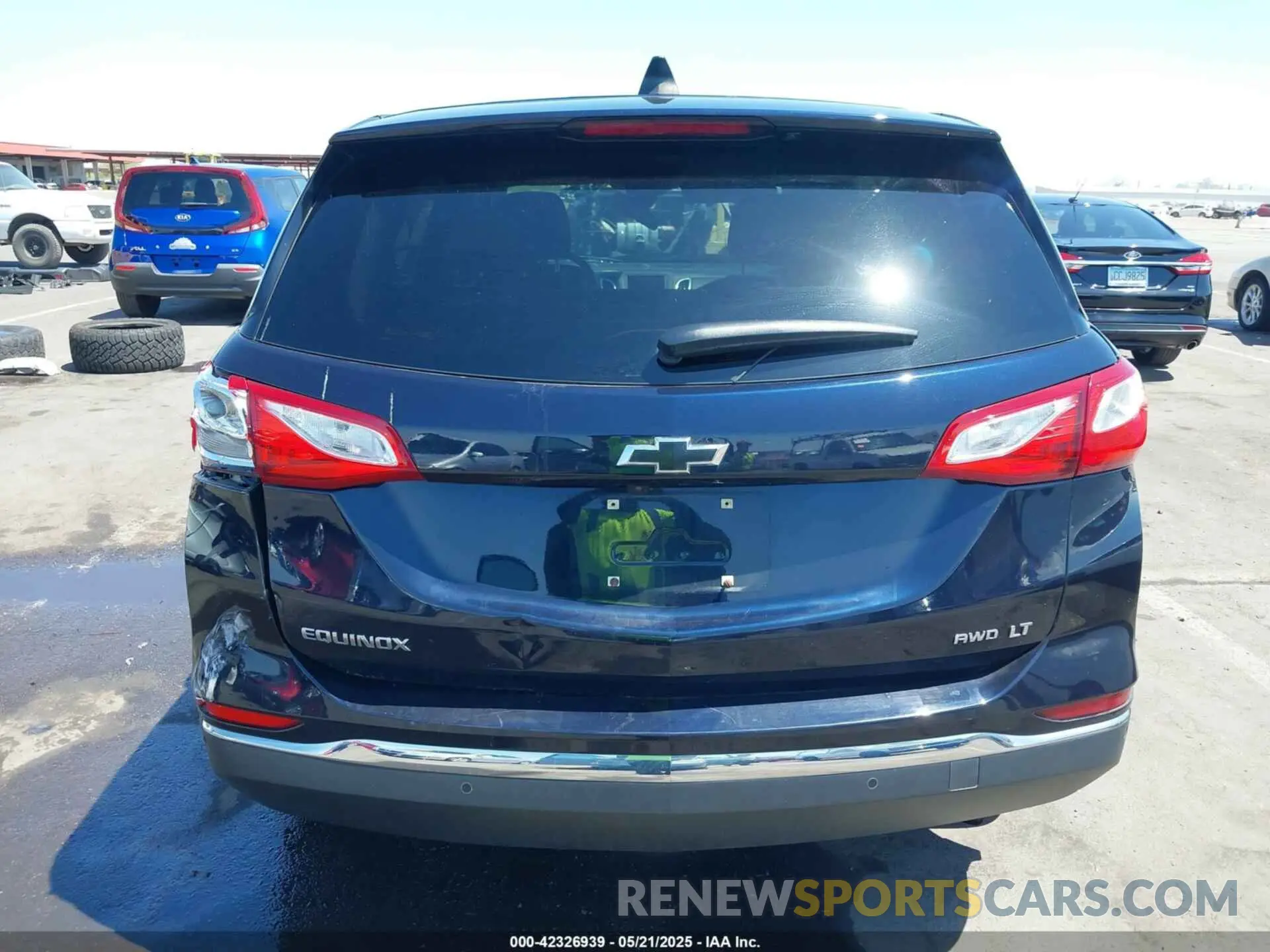 16 Photograph of a damaged car 3GNAXUEV5LS732284 CHEVROLET EQUINOX 2020