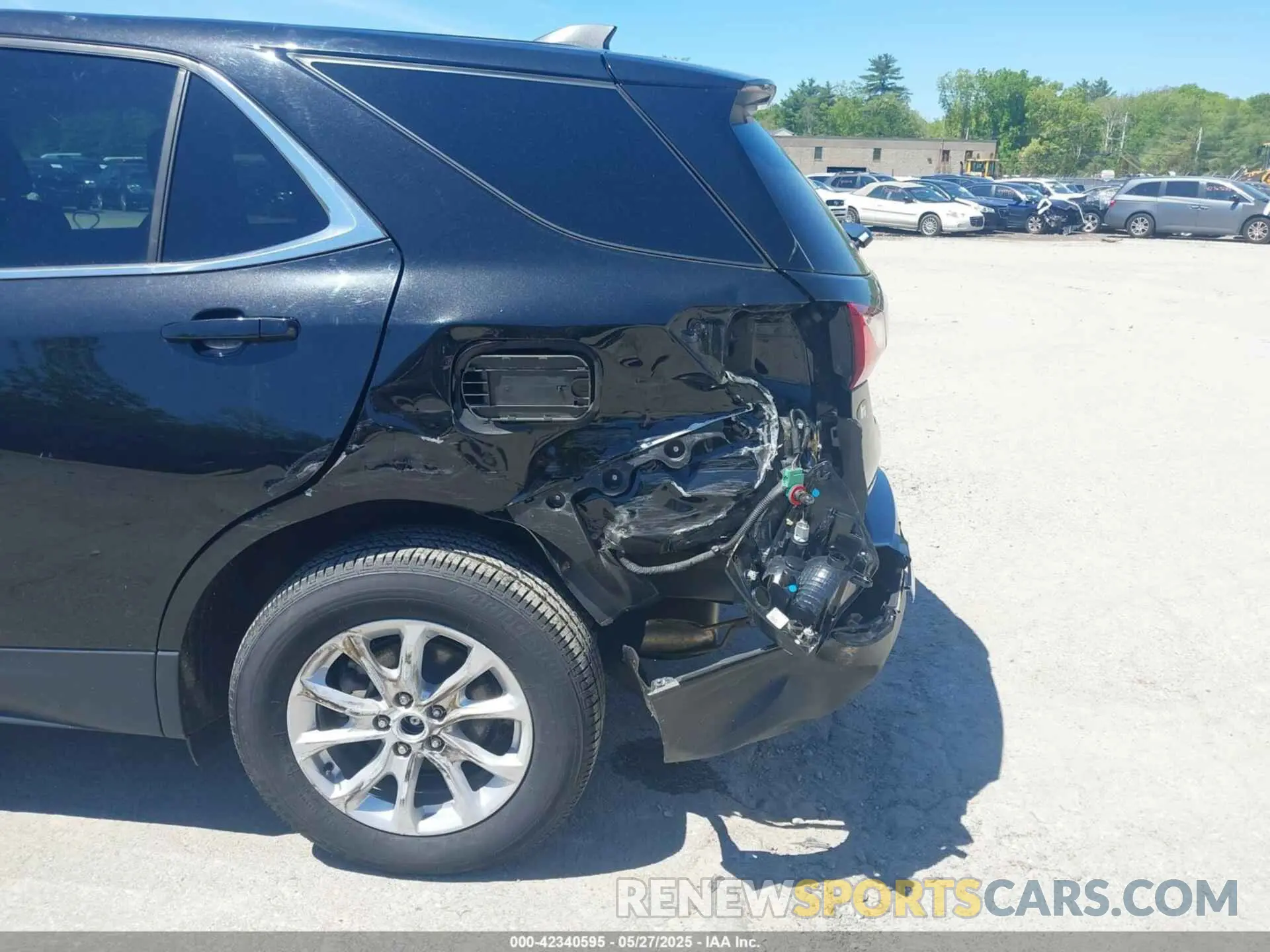6 Photograph of a damaged car 3GNAXUEV6LL108259 CHEVROLET EQUINOX 2020