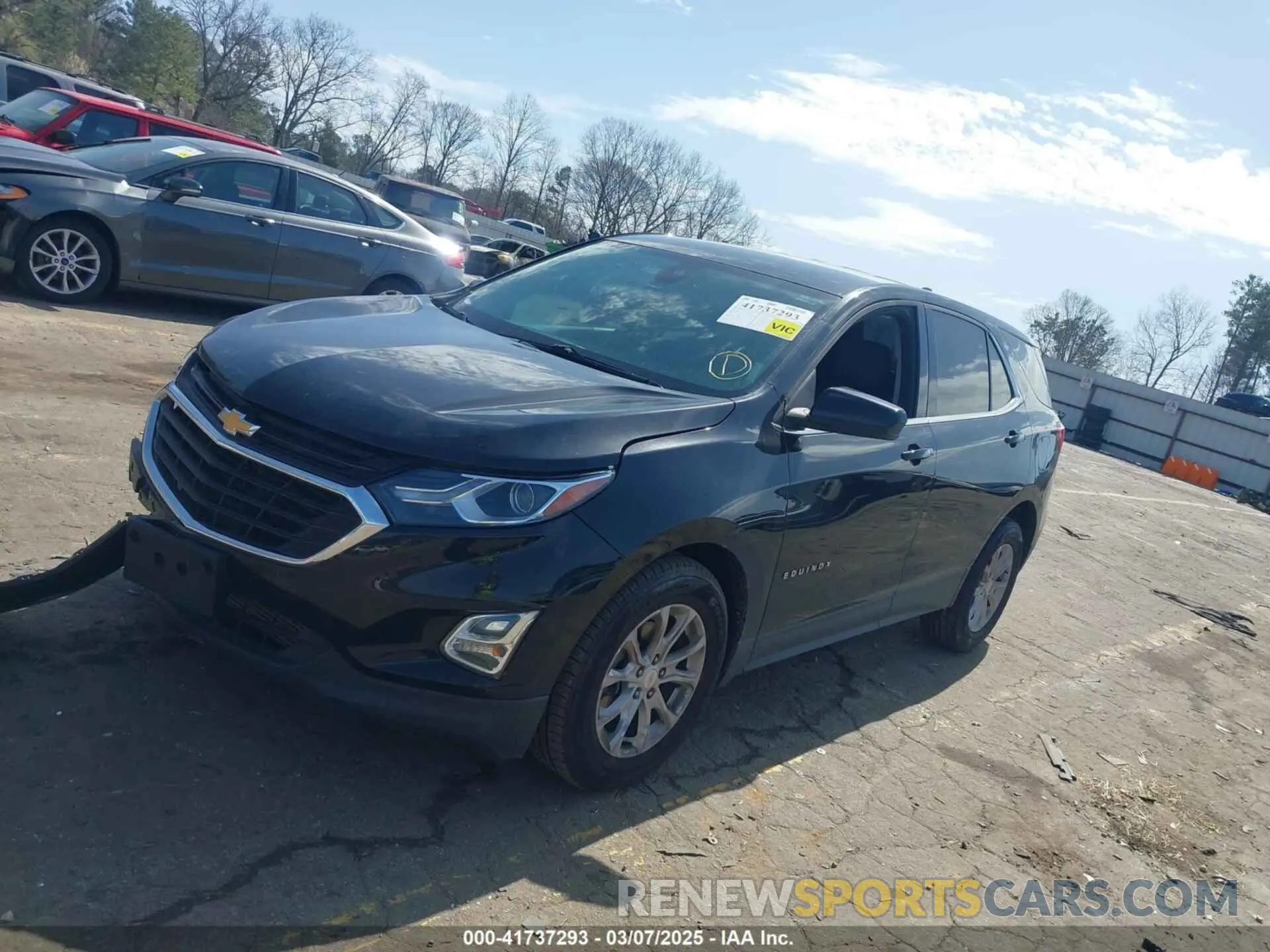 2 Photograph of a damaged car 3GNAXUEV6LL203937 CHEVROLET EQUINOX 2020