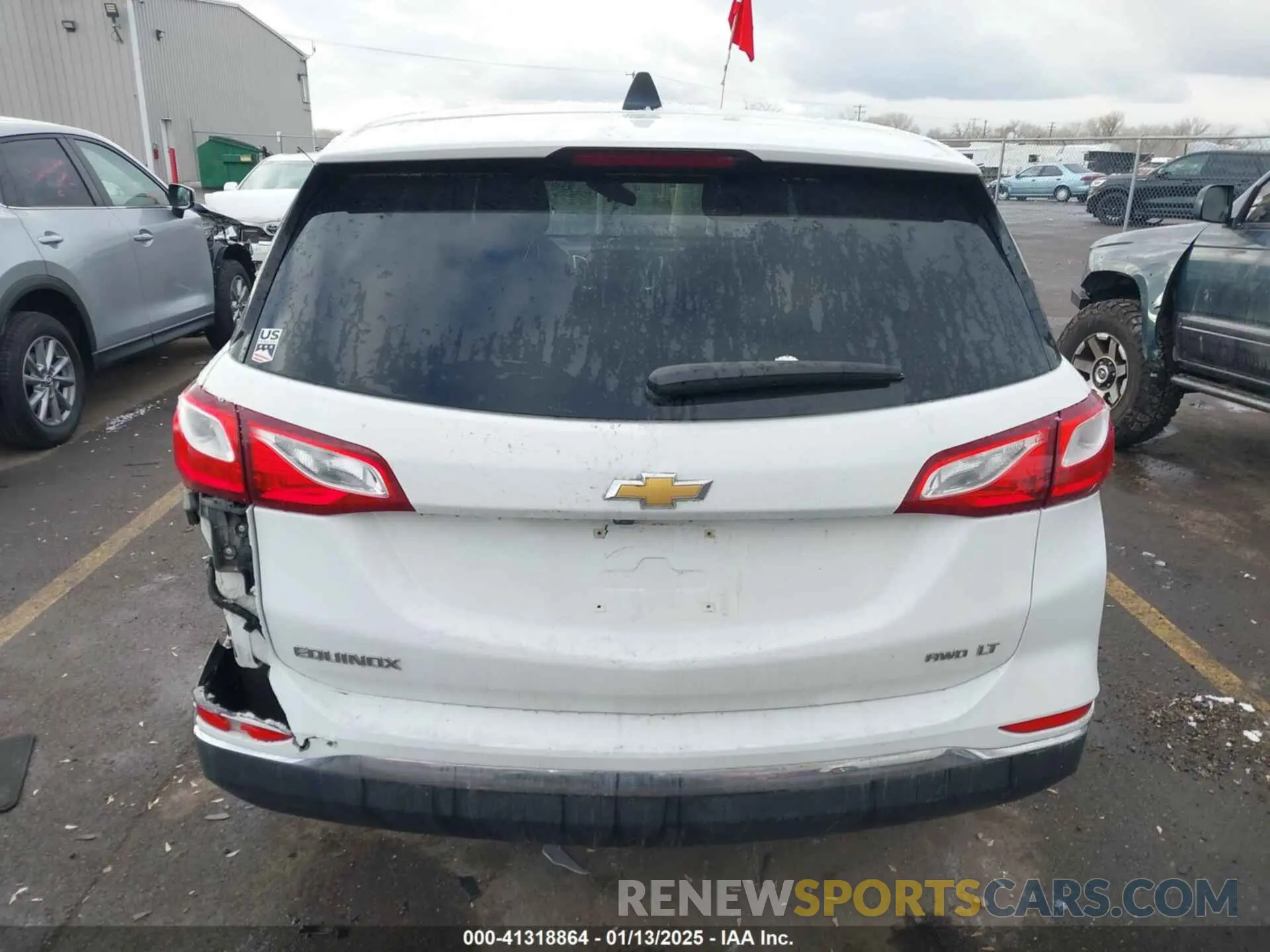 16 Photograph of a damaged car 3GNAXUEV6LS507906 CHEVROLET EQUINOX 2020