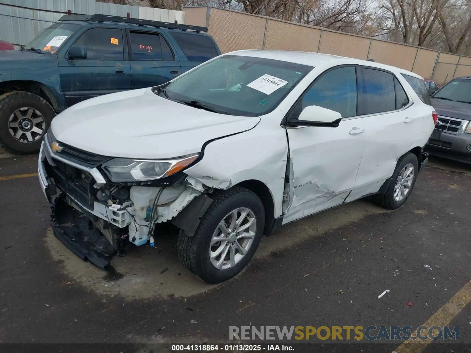 2 Photograph of a damaged car 3GNAXUEV6LS507906 CHEVROLET EQUINOX 2020