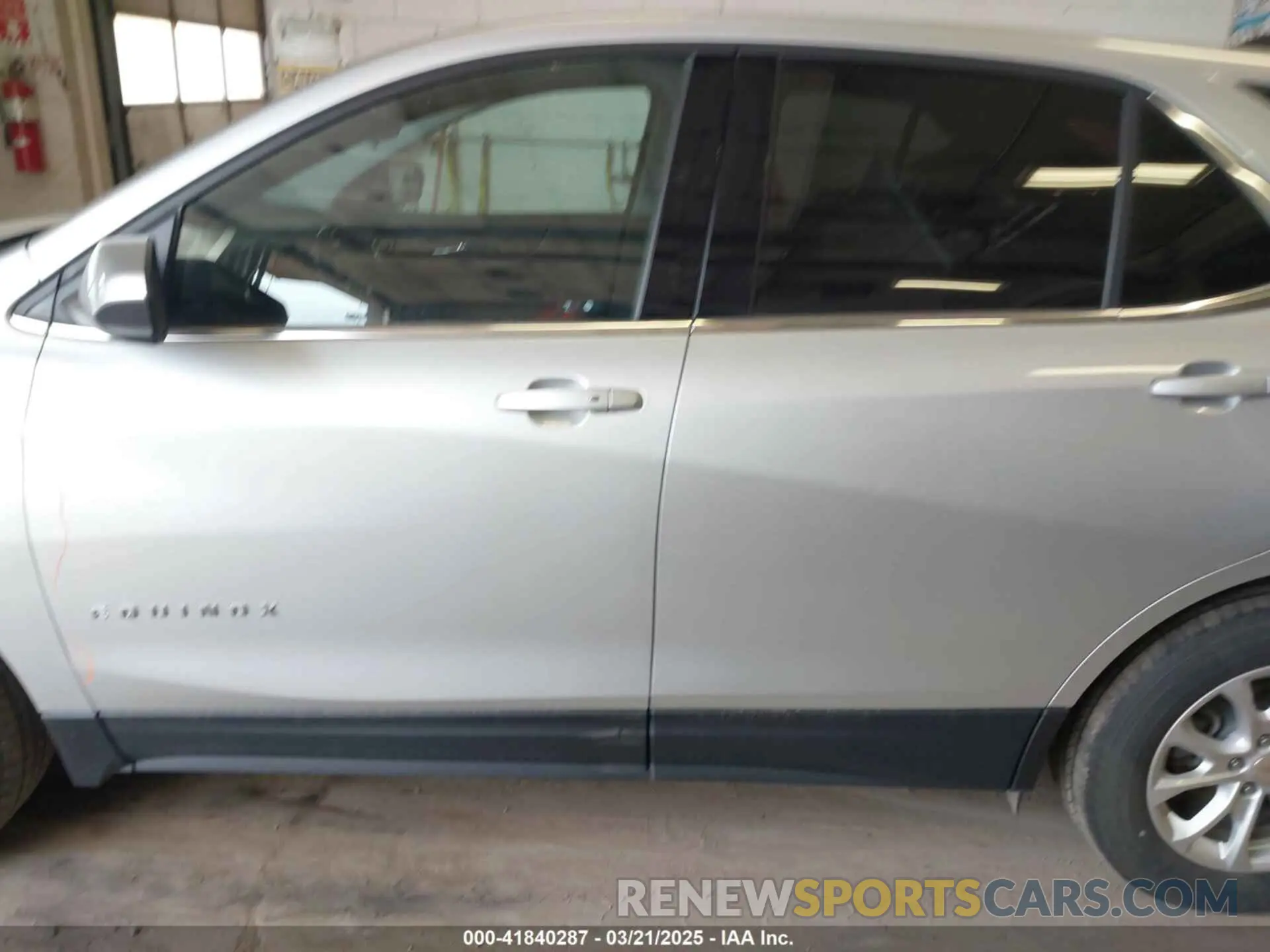 14 Photograph of a damaged car 3GNAXUEV6LS514791 CHEVROLET EQUINOX 2020