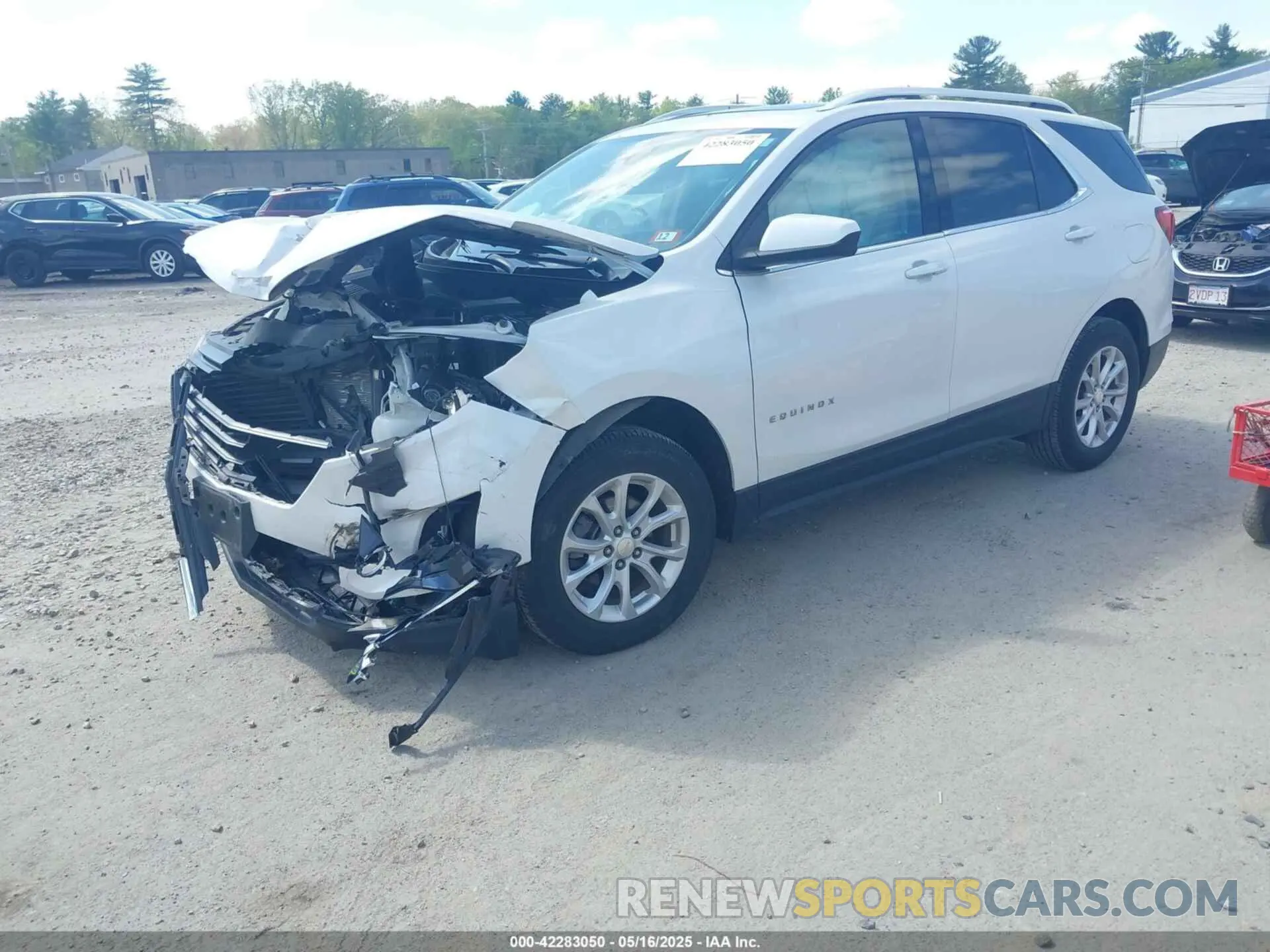 2 Photograph of a damaged car 3GNAXUEV6LS516802 CHEVROLET EQUINOX 2020