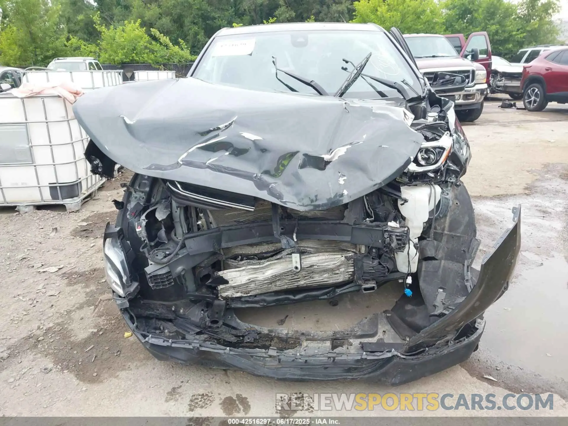 6 Photograph of a damaged car 3GNAXUEV6LS575140 CHEVROLET EQUINOX 2020