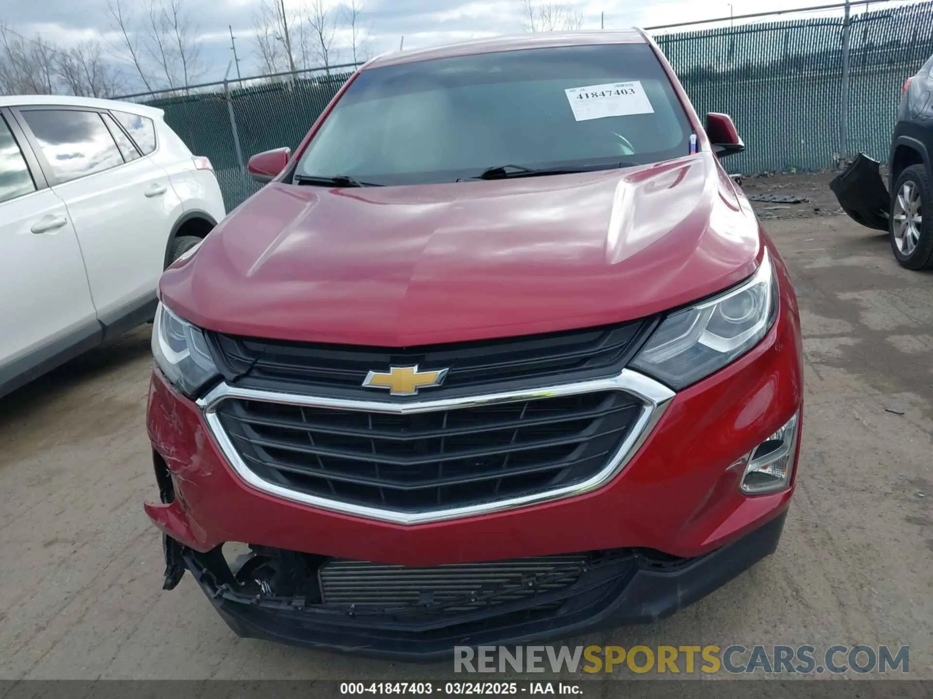 12 Photograph of a damaged car 3GNAXUEV6LS586350 CHEVROLET EQUINOX 2020
