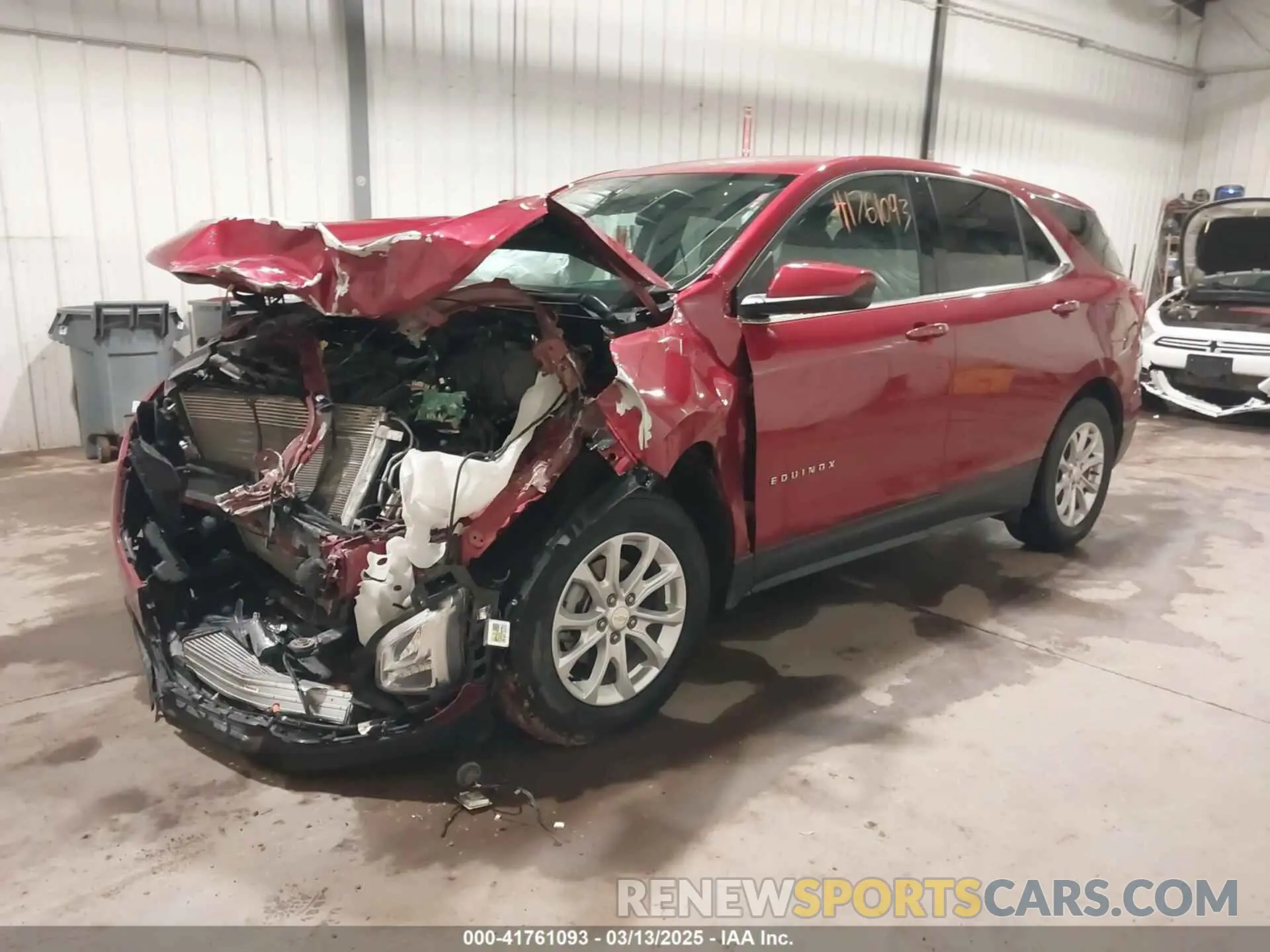 2 Photograph of a damaged car 3GNAXUEV6LS608962 CHEVROLET EQUINOX 2020