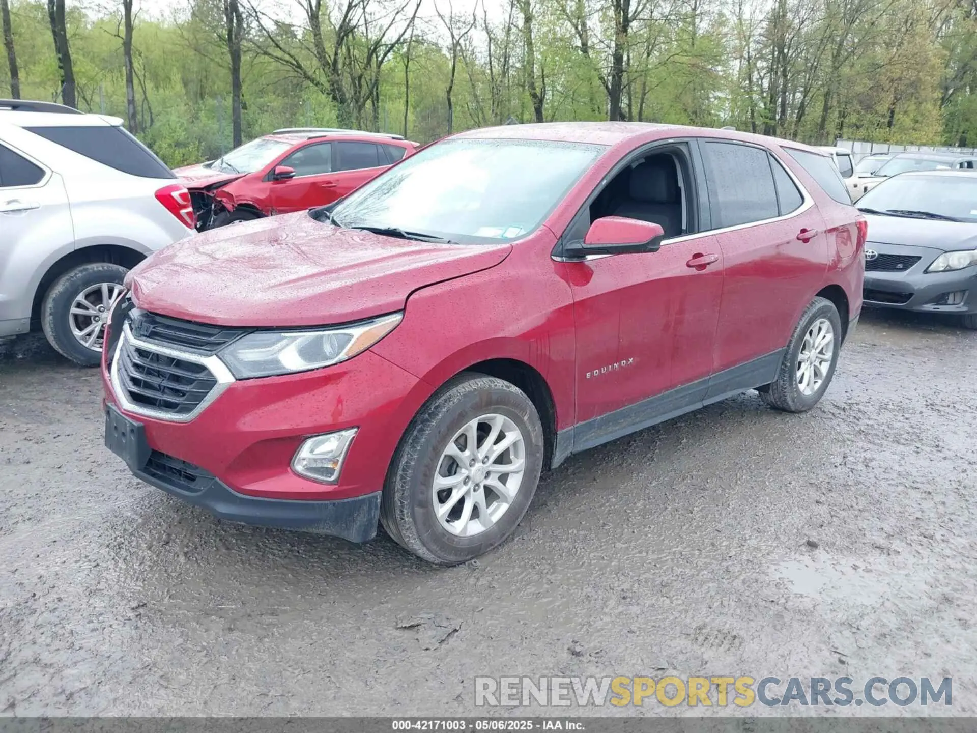 2 Photograph of a damaged car 3GNAXUEV6LS640732 CHEVROLET EQUINOX 2020