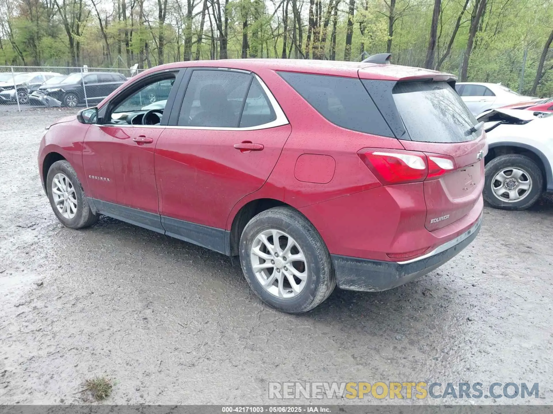 3 Photograph of a damaged car 3GNAXUEV6LS640732 CHEVROLET EQUINOX 2020