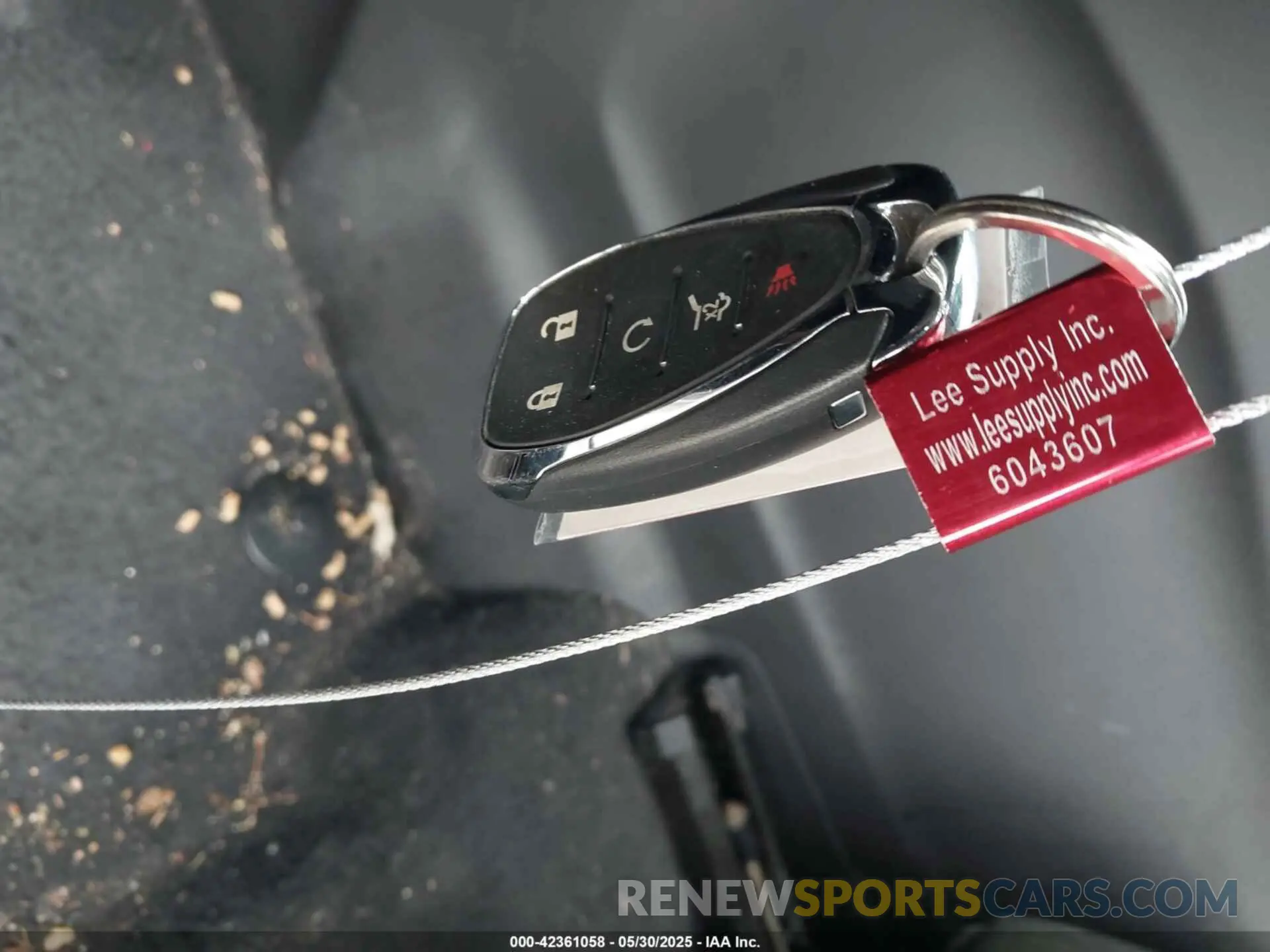 11 Photograph of a damaged car 3GNAXUEV6LS692734 CHEVROLET EQUINOX 2020