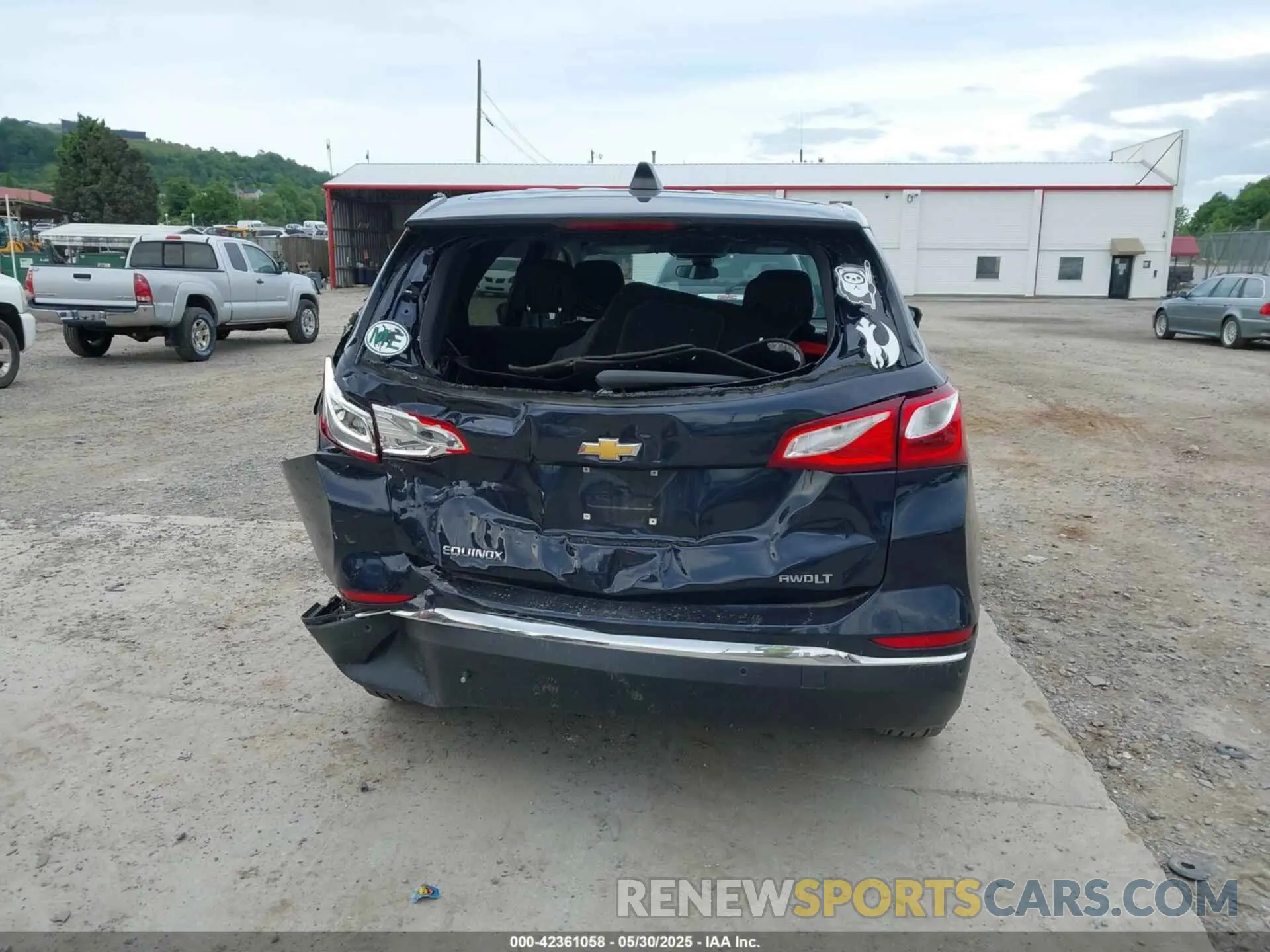 16 Photograph of a damaged car 3GNAXUEV6LS692734 CHEVROLET EQUINOX 2020