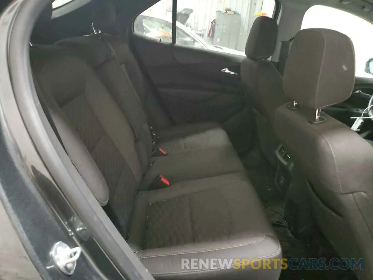 11 Photograph of a damaged car 3GNAXUEV7LL257652 CHEVROLET EQUINOX 2020
