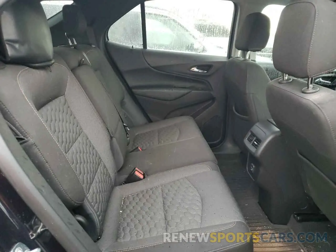 11 Photograph of a damaged car 3GNAXUEV7LS504917 CHEVROLET EQUINOX 2020