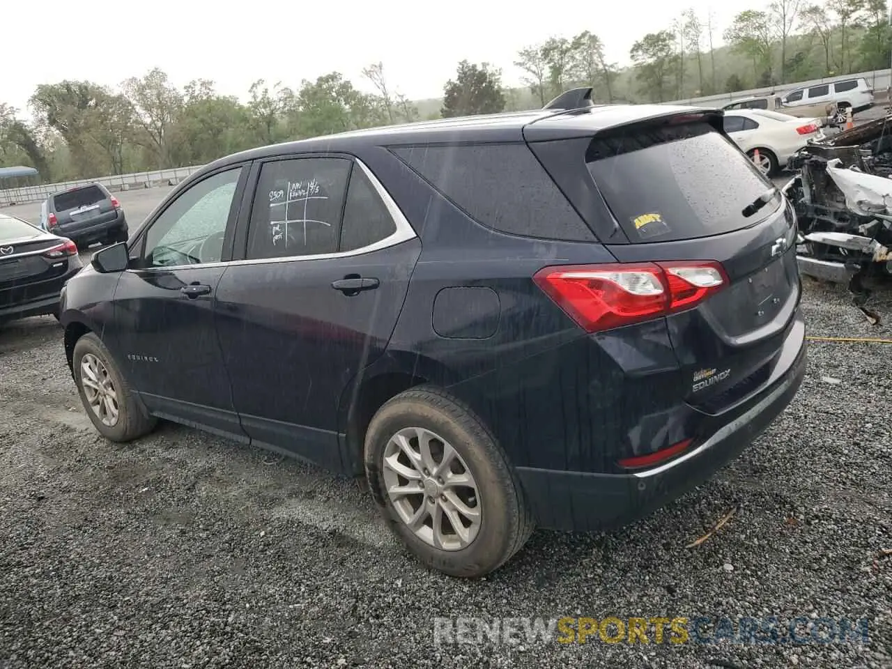2 Photograph of a damaged car 3GNAXUEV7LS504917 CHEVROLET EQUINOX 2020