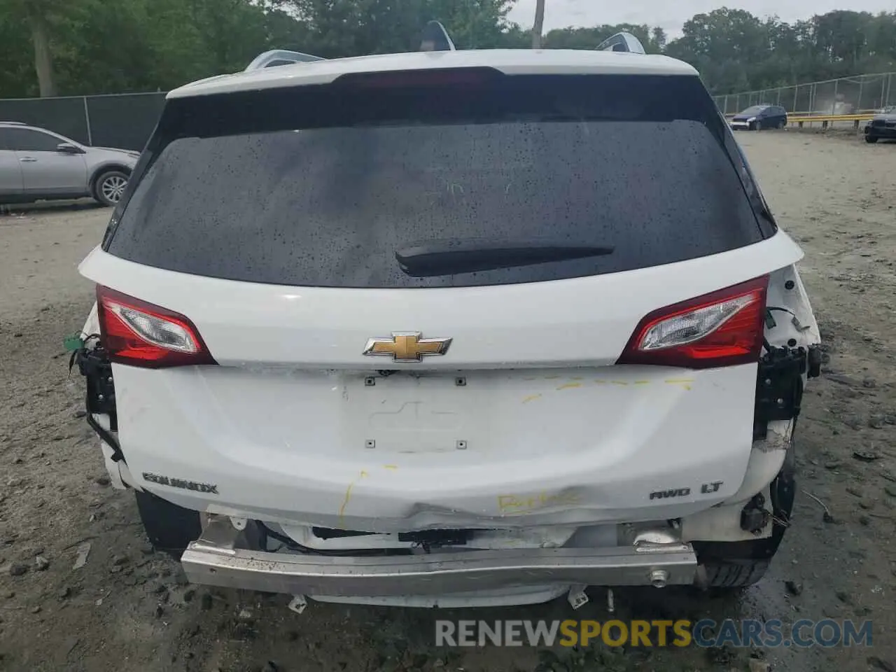 6 Photograph of a damaged car 3GNAXUEV7LS562557 CHEVROLET EQUINOX 2020
