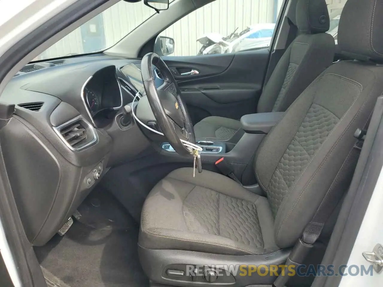 7 Photograph of a damaged car 3GNAXUEV7LS562557 CHEVROLET EQUINOX 2020