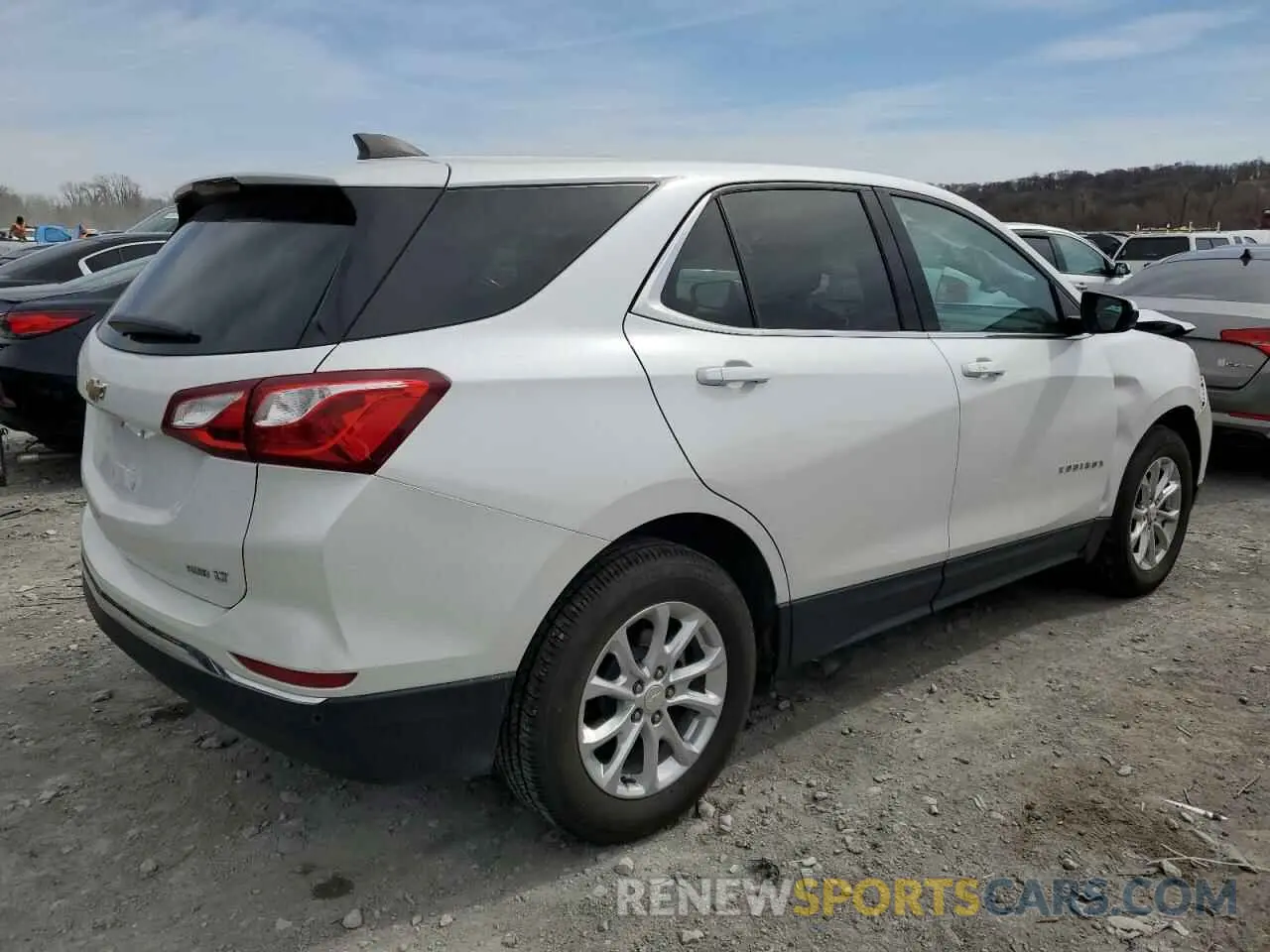 3 Photograph of a damaged car 3GNAXUEV8LL183187 CHEVROLET EQUINOX 2020