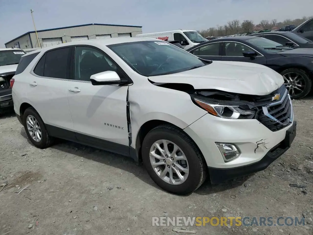 4 Photograph of a damaged car 3GNAXUEV8LL183187 CHEVROLET EQUINOX 2020