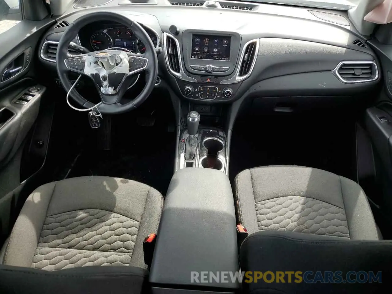 8 Photograph of a damaged car 3GNAXUEV8LL183187 CHEVROLET EQUINOX 2020