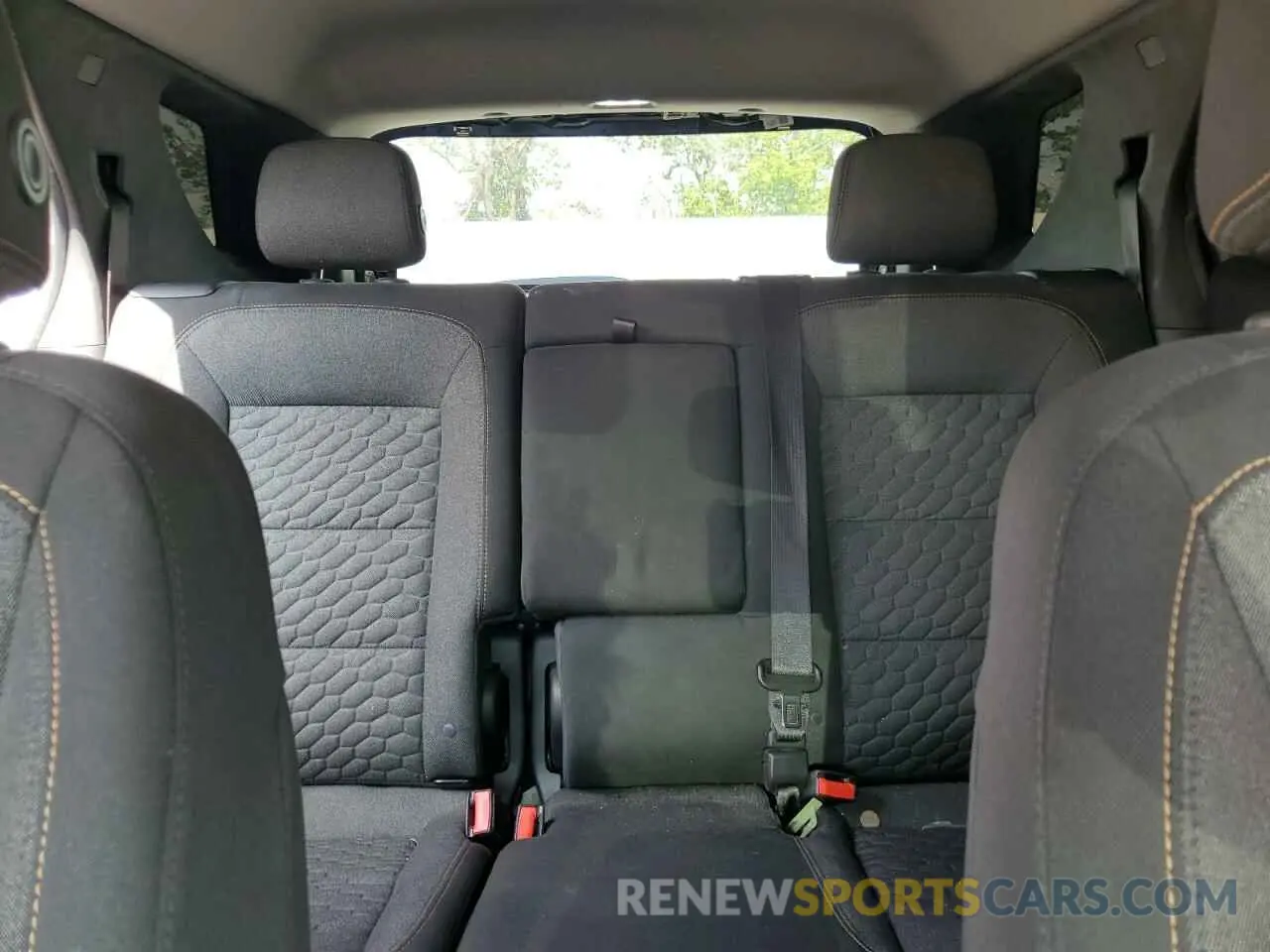 10 Photograph of a damaged car 3GNAXUEV8LL184422 CHEVROLET EQUINOX 2020