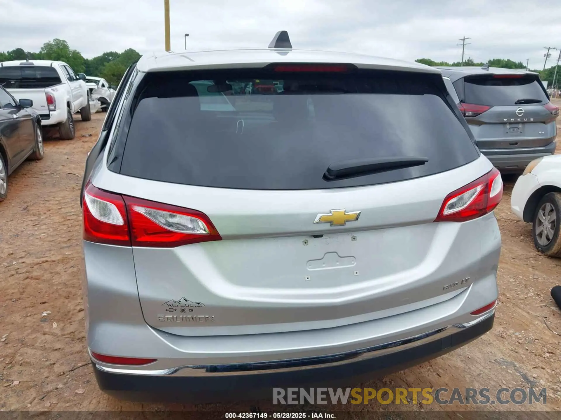 16 Photograph of a damaged car 3GNAXUEV8LS528563 CHEVROLET EQUINOX 2020
