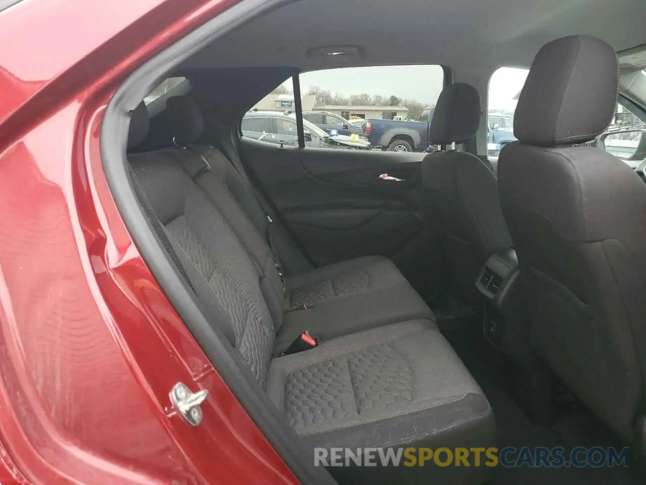 11 Photograph of a damaged car 3GNAXUEV8LS603598 CHEVROLET EQUINOX 2020