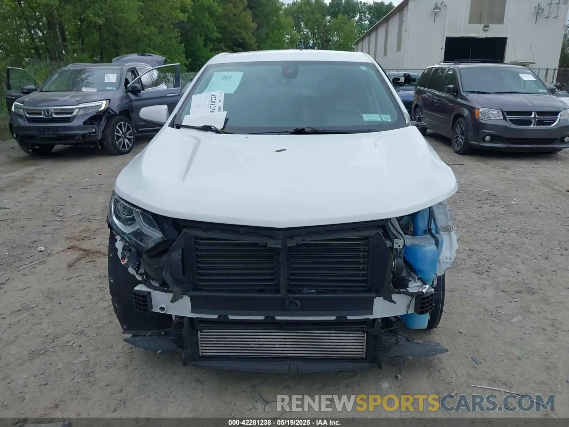 6 Photograph of a damaged car 3GNAXUEV8LS738001 CHEVROLET EQUINOX 2020