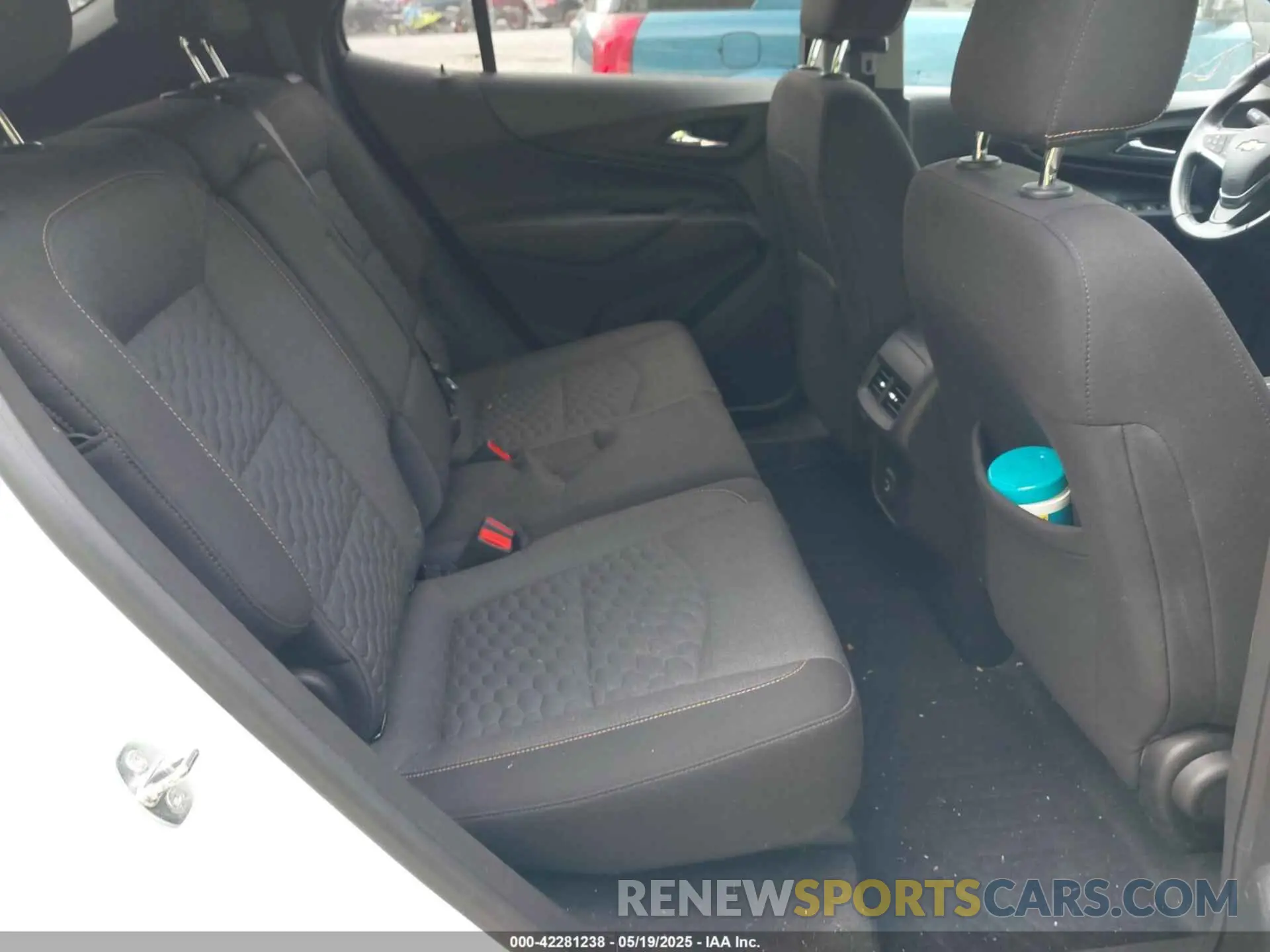 8 Photograph of a damaged car 3GNAXUEV8LS738001 CHEVROLET EQUINOX 2020