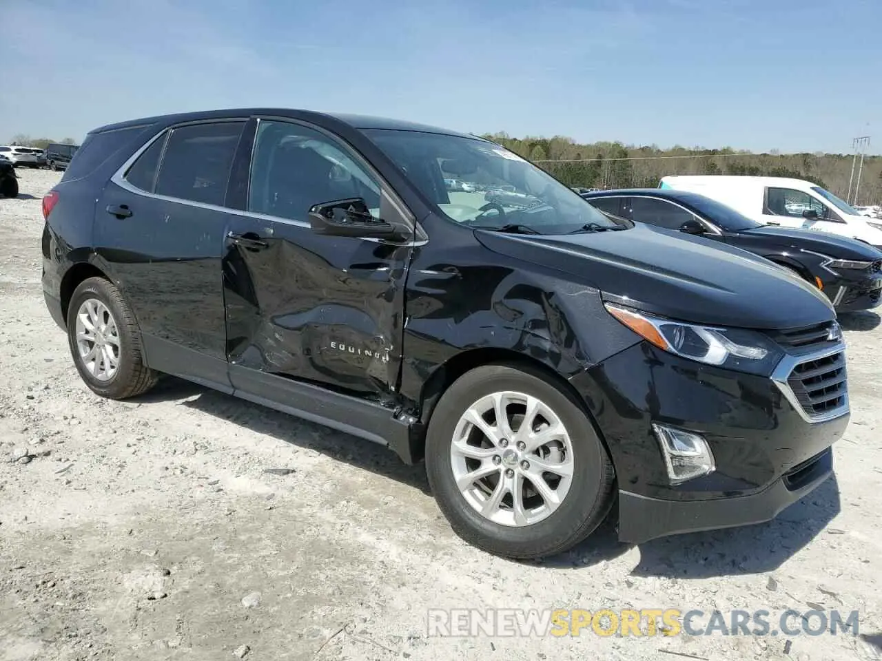 4 Photograph of a damaged car 3GNAXUEV9LL285355 CHEVROLET EQUINOX 2020