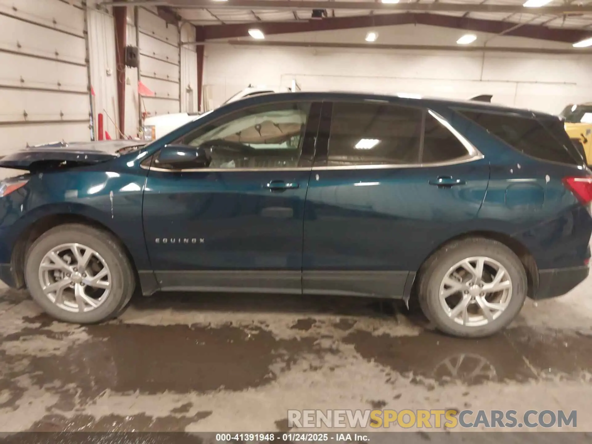 14 Photograph of a damaged car 3GNAXUEV9LL319519 CHEVROLET EQUINOX 2020