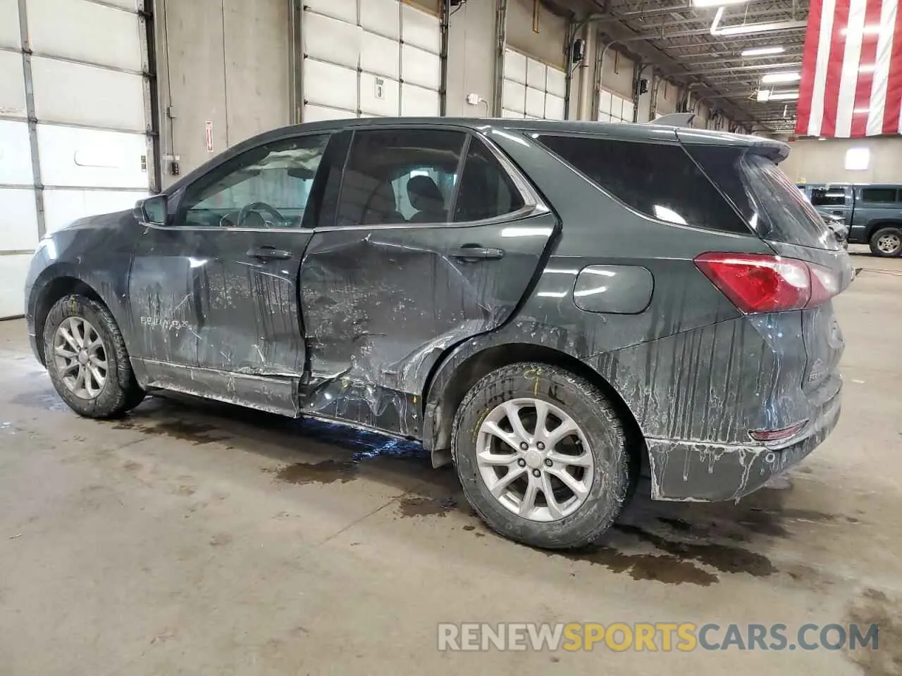 2 Photograph of a damaged car 3GNAXUEV9LS650994 CHEVROLET EQUINOX 2020