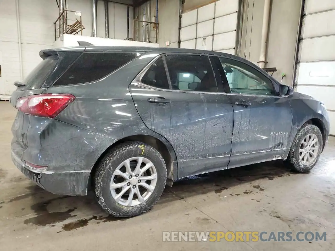 3 Photograph of a damaged car 3GNAXUEV9LS650994 CHEVROLET EQUINOX 2020