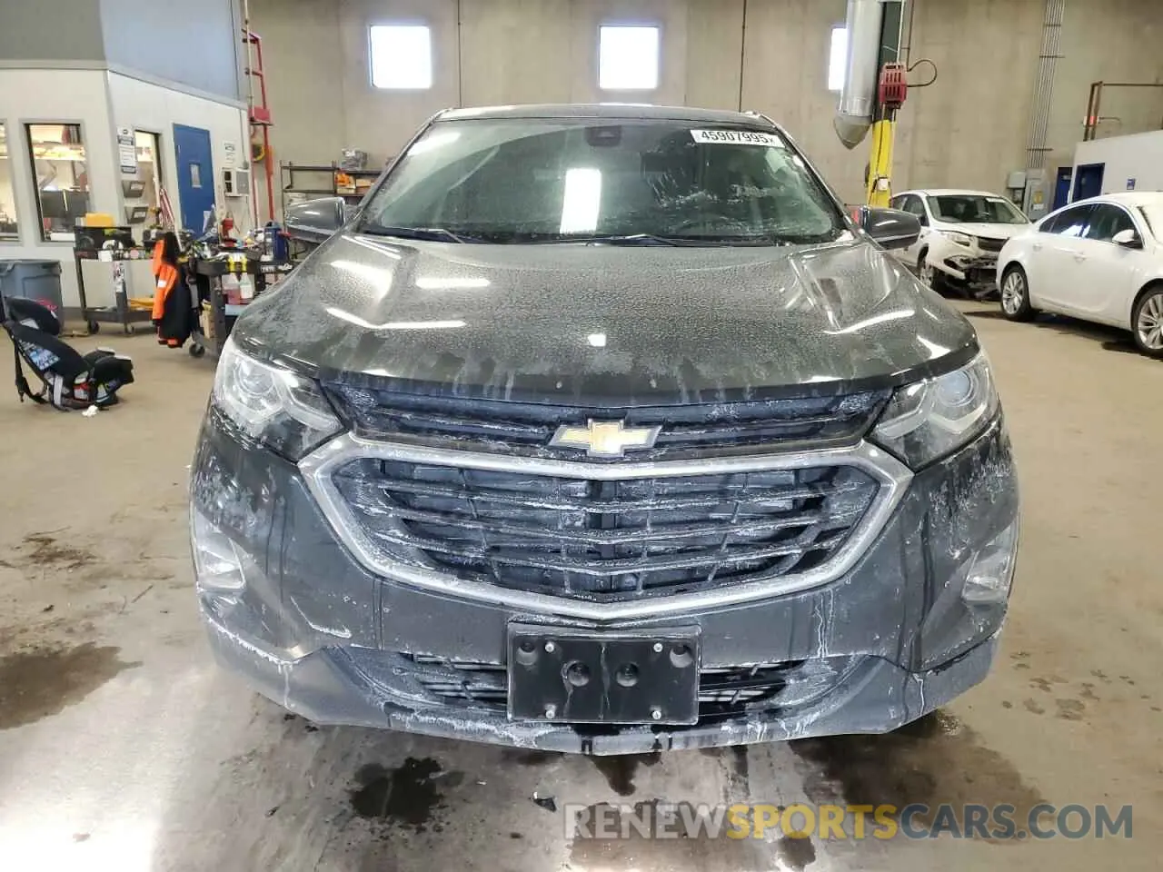 5 Photograph of a damaged car 3GNAXUEV9LS650994 CHEVROLET EQUINOX 2020