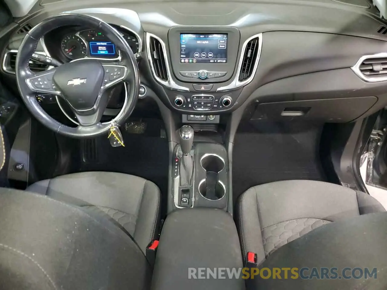 8 Photograph of a damaged car 3GNAXUEV9LS650994 CHEVROLET EQUINOX 2020