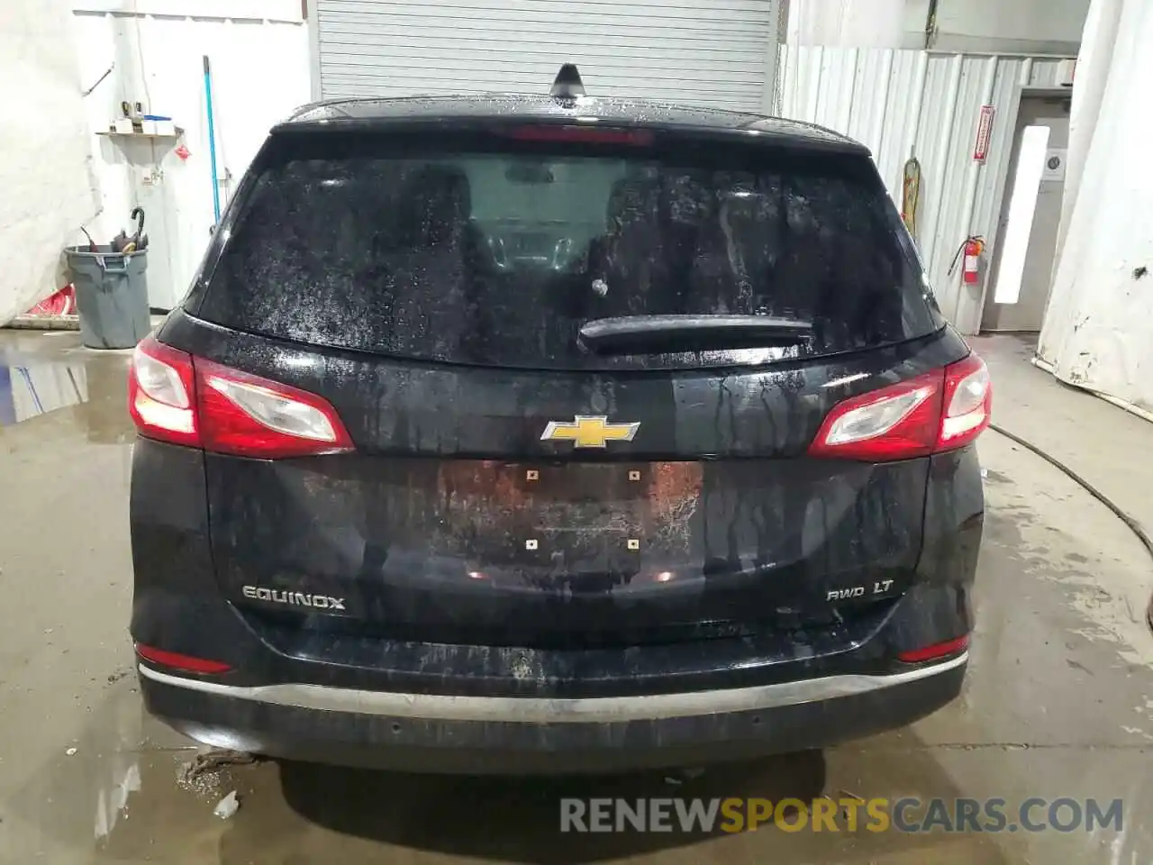 6 Photograph of a damaged car 3GNAXUEVXLL175740 CHEVROLET EQUINOX 2020