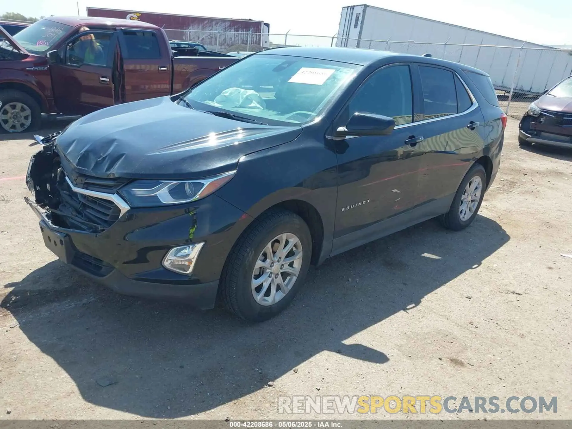 2 Photograph of a damaged car 3GNAXUEVXLL267186 CHEVROLET EQUINOX 2020
