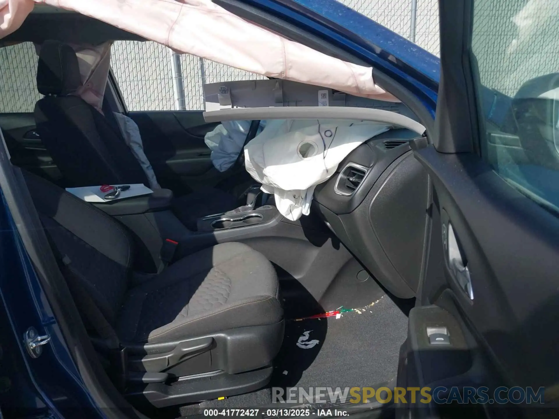 5 Photograph of a damaged car 3GNAXUEVXLL281010 CHEVROLET EQUINOX 2020
