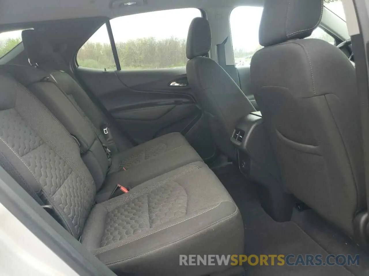 11 Photograph of a damaged car 3GNAXUEVXLS515992 CHEVROLET EQUINOX 2020