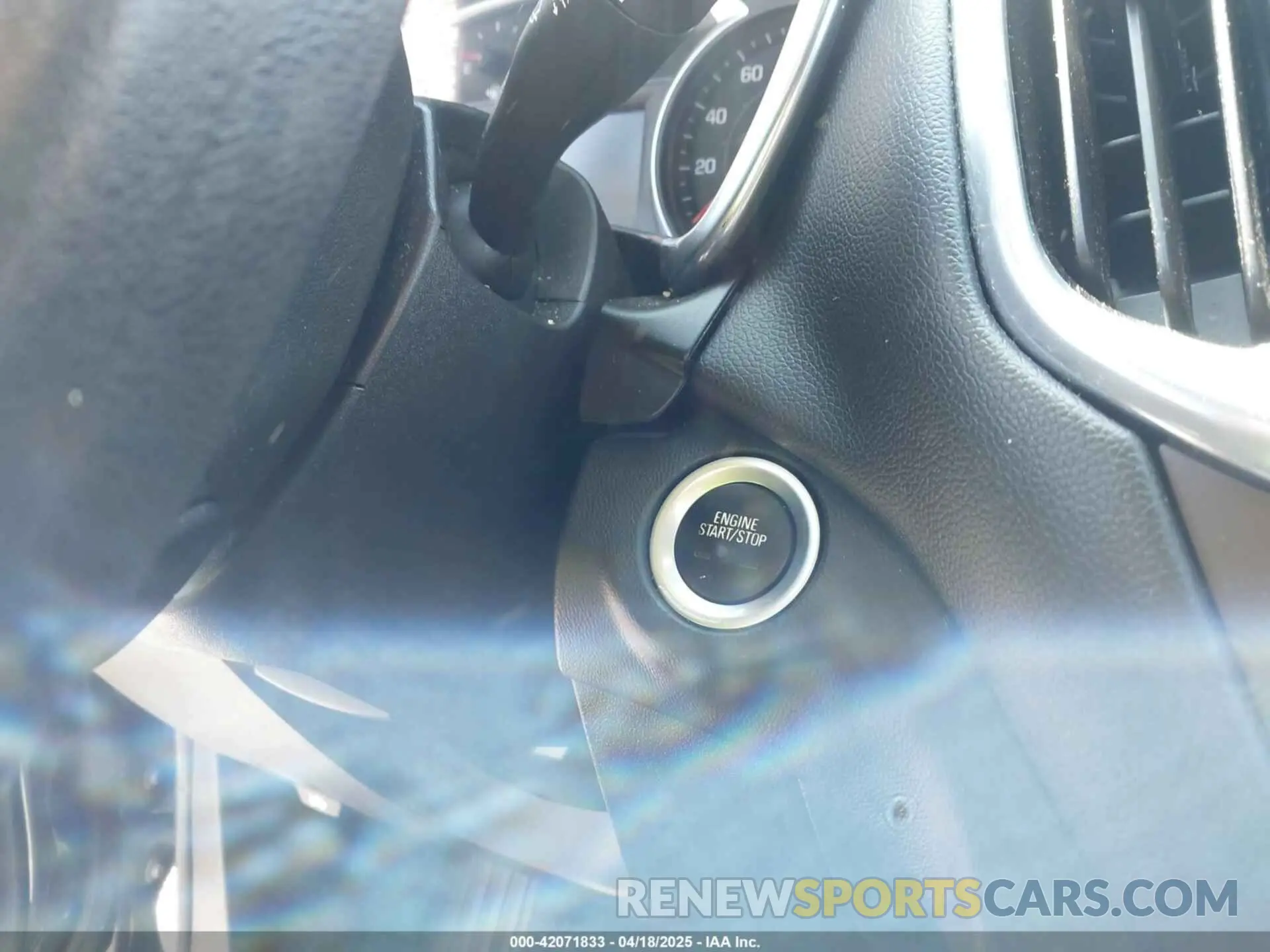 11 Photograph of a damaged car 3GNAXUEVXLS537300 CHEVROLET EQUINOX 2020