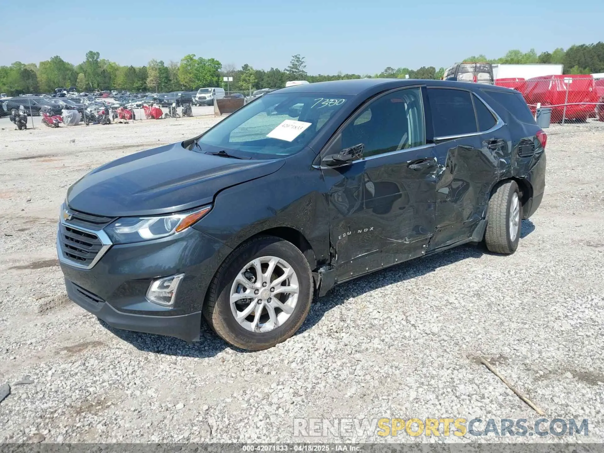 2 Photograph of a damaged car 3GNAXUEVXLS537300 CHEVROLET EQUINOX 2020
