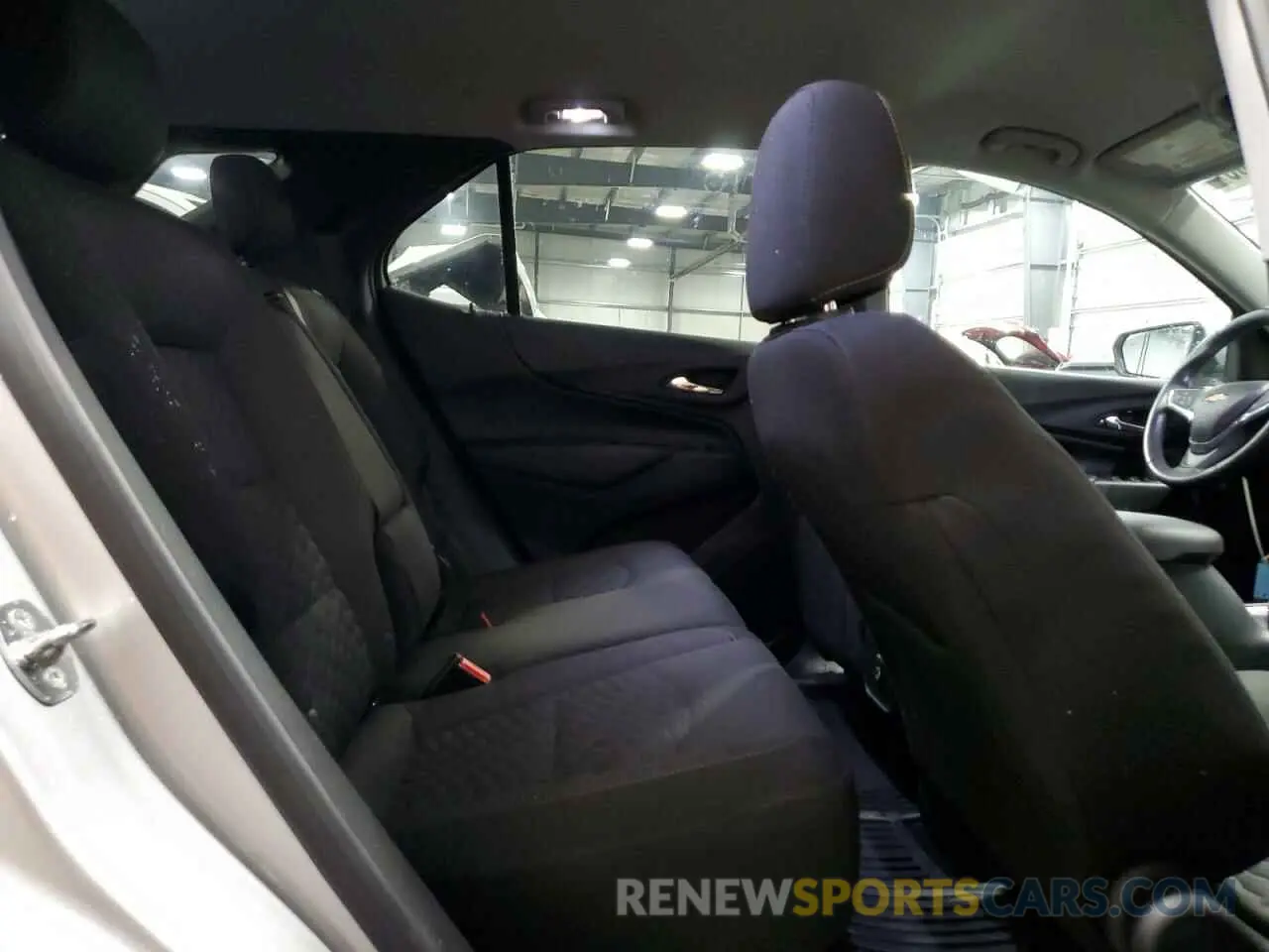 11 Photograph of a damaged car 3GNAXUEVXLS619740 CHEVROLET EQUINOX 2020