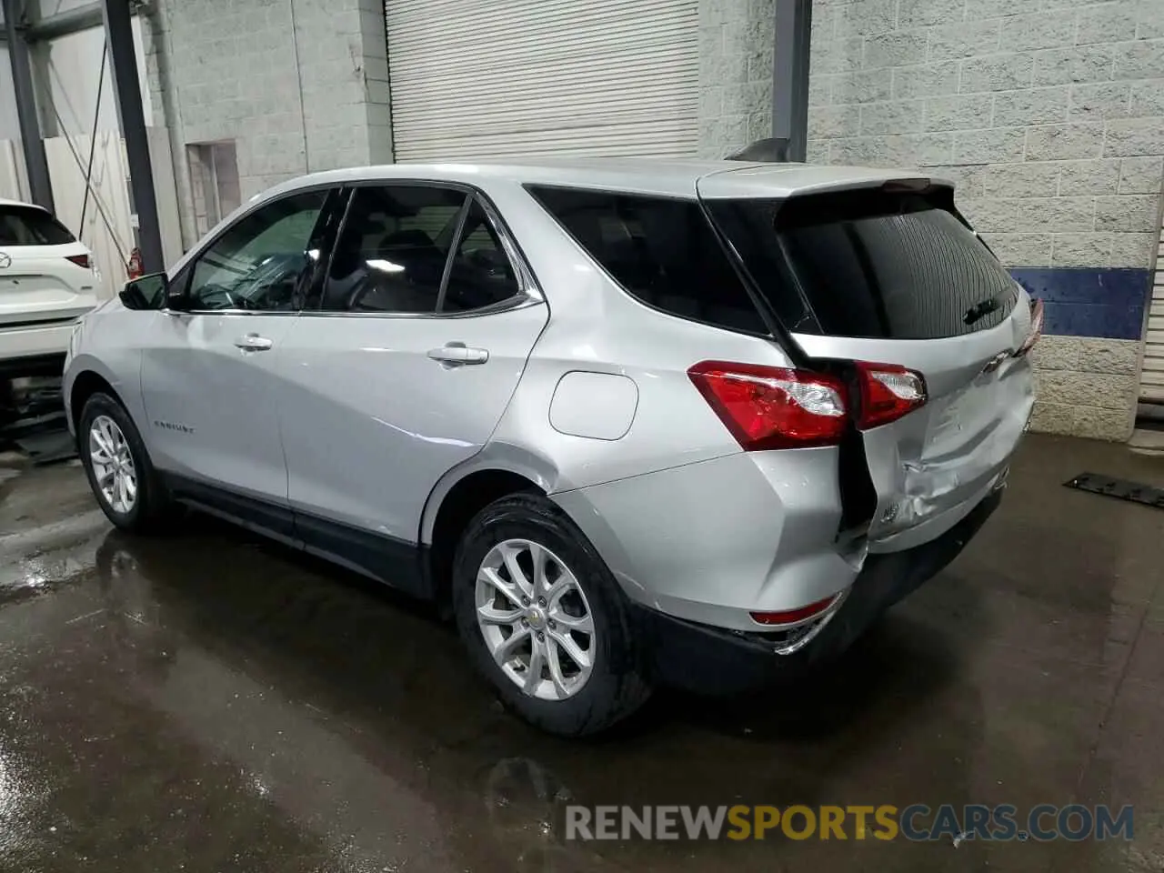 2 Photograph of a damaged car 3GNAXUEVXLS619740 CHEVROLET EQUINOX 2020