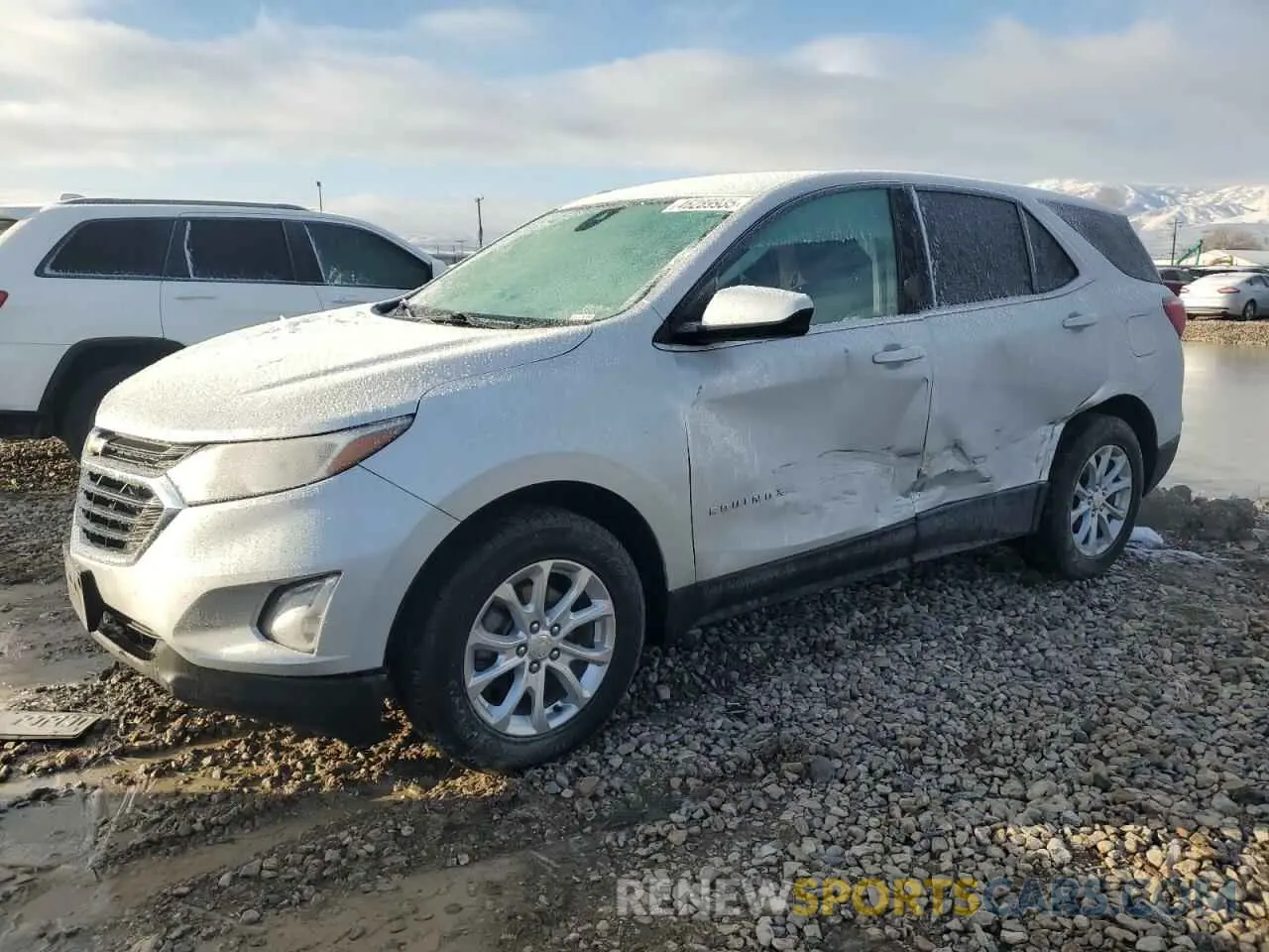 1 Photograph of a damaged car 3GNAXUEVXLS638093 CHEVROLET EQUINOX 2020