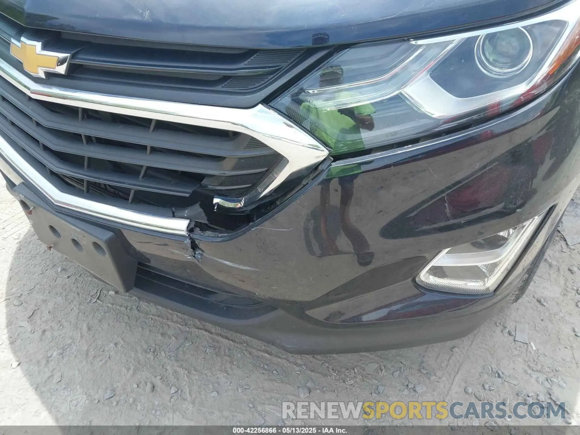 17 Photograph of a damaged car 3GNAXUEVXLS655671 CHEVROLET EQUINOX 2020